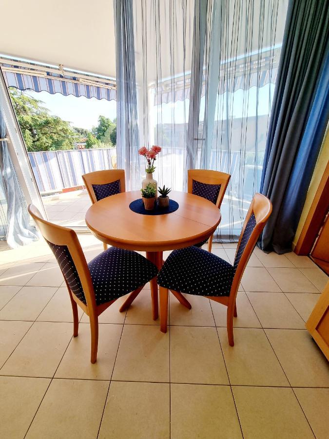 Sea View App Mirta Apartamento Umago Exterior foto