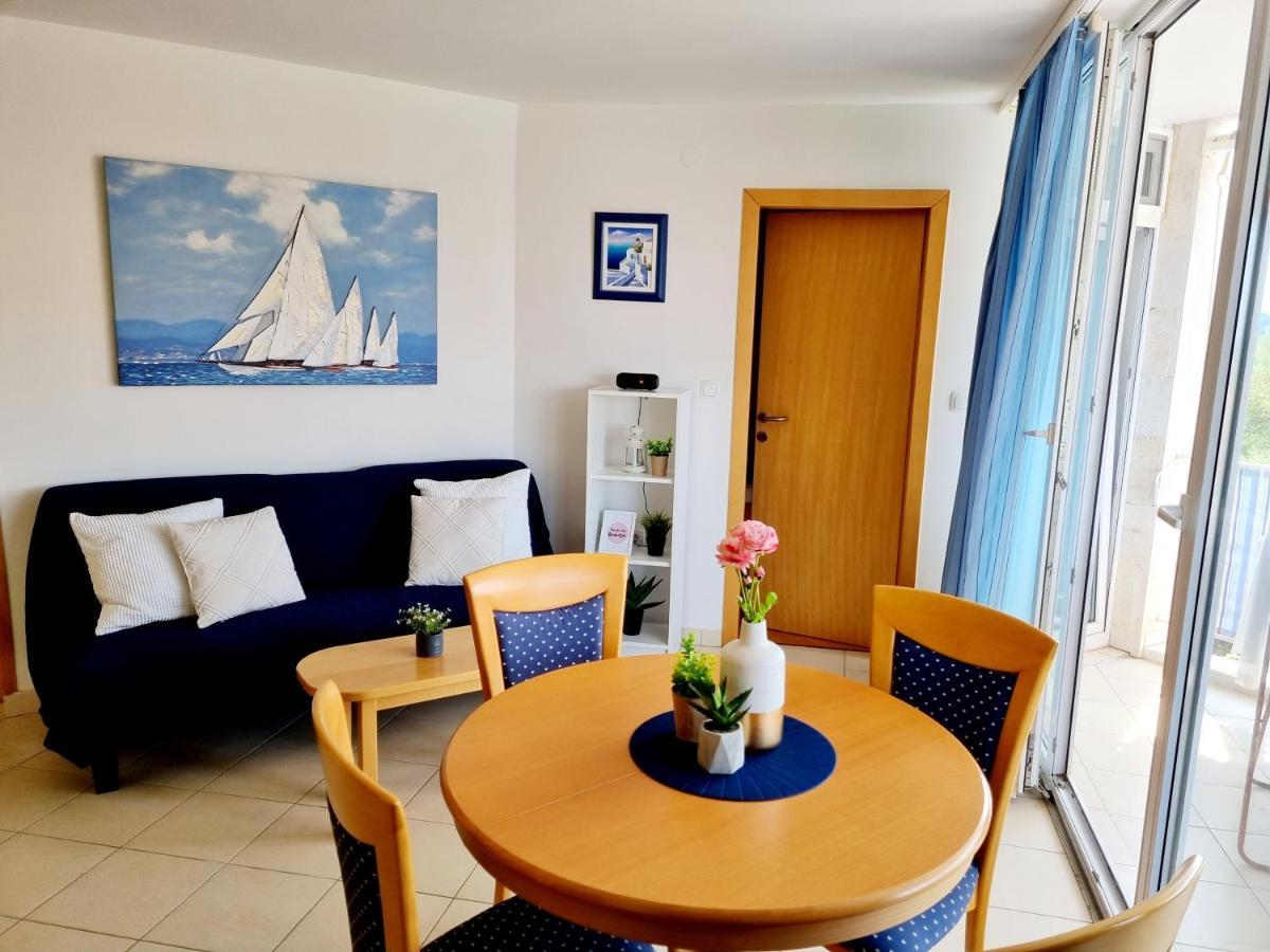 Sea View App Mirta Apartamento Umago Exterior foto