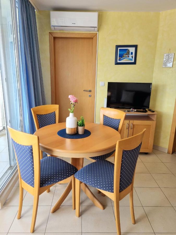 Sea View App Mirta Apartamento Umago Exterior foto